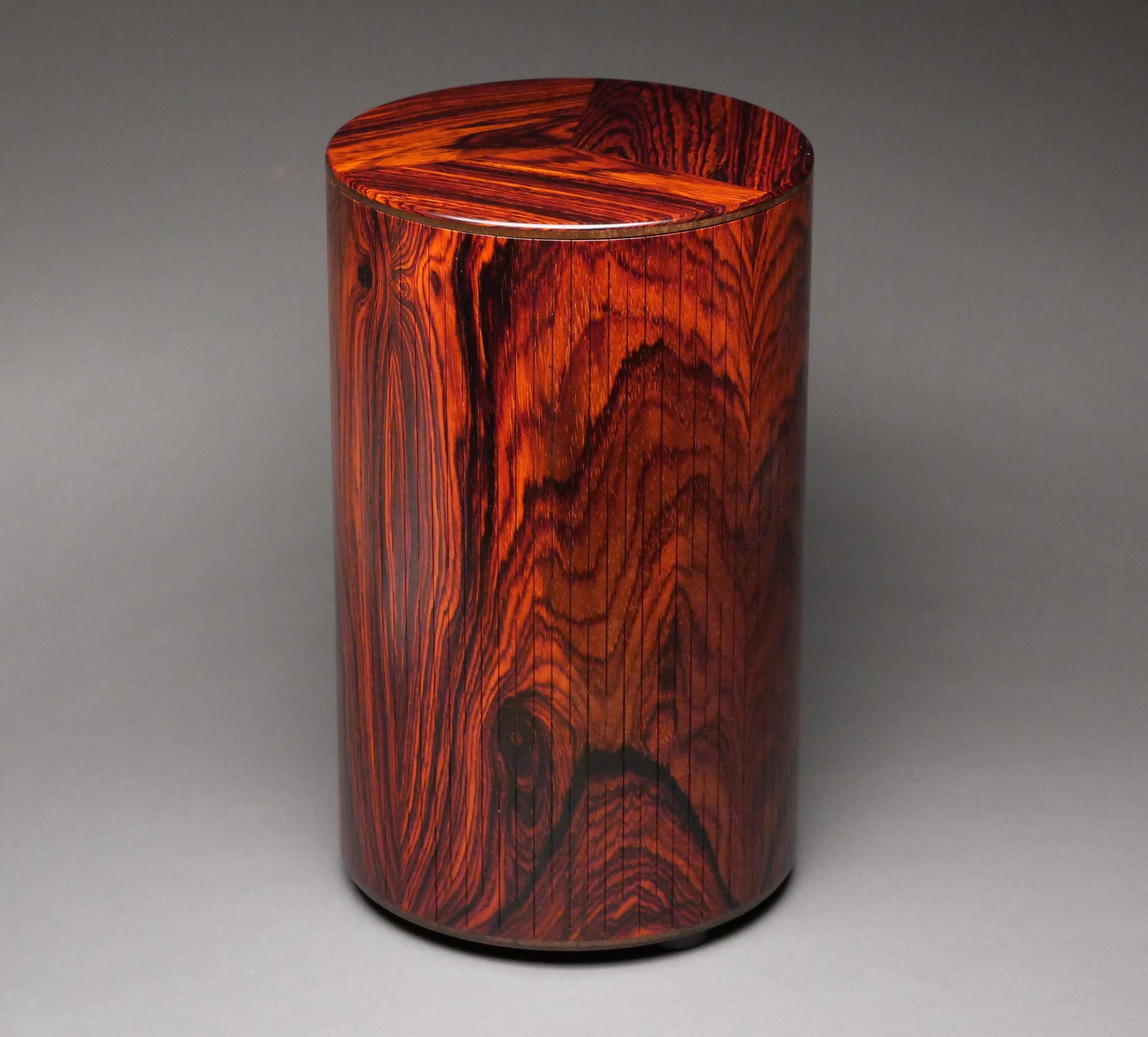 Large Artistic Cremation Urn in Cocobolo wood for Ashes - Vertical Design - 300 Lb Capacity