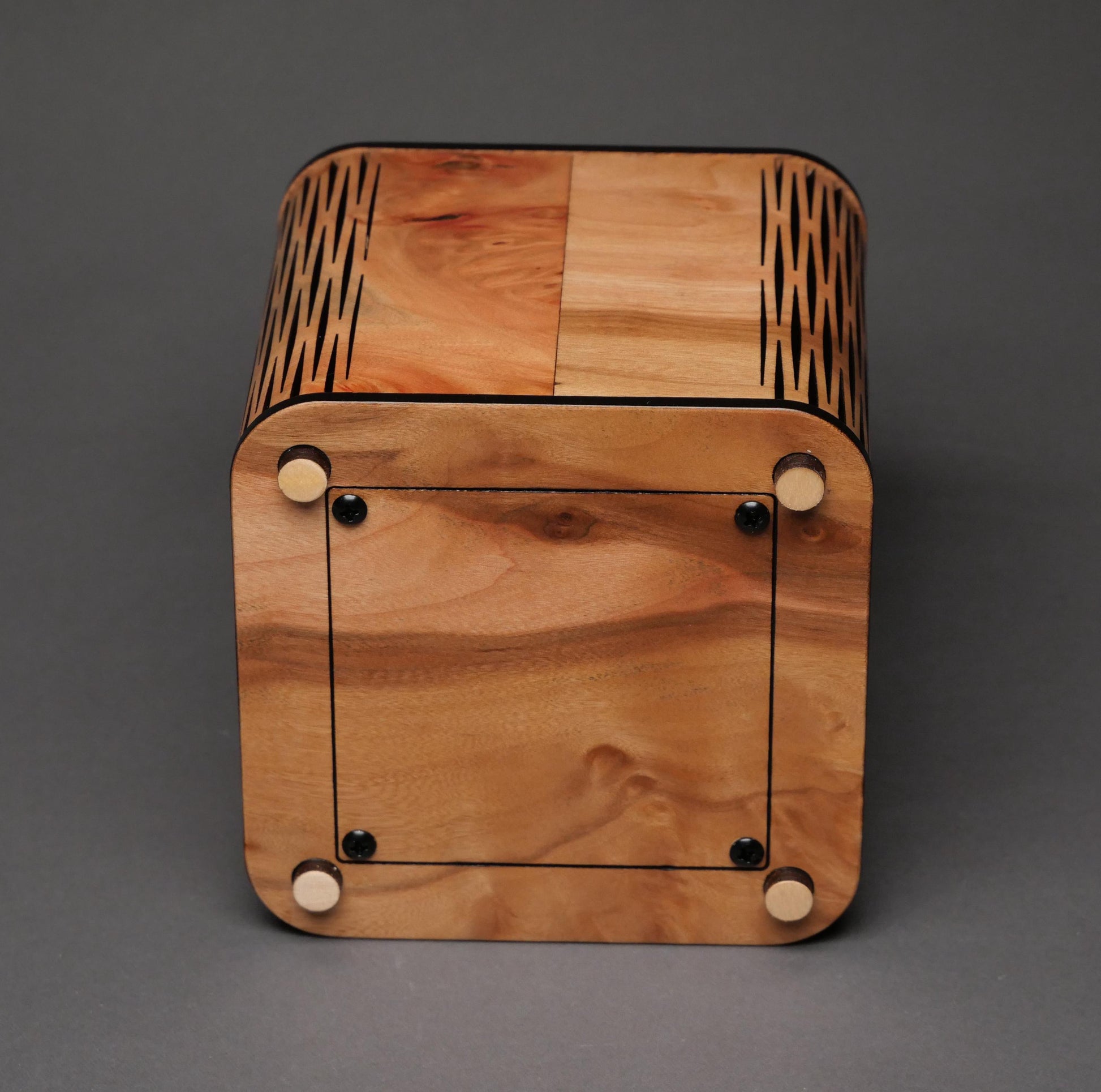 Burlwood Cremation Urn: Pet/Small Human Keepsake Box, 65 cu-in