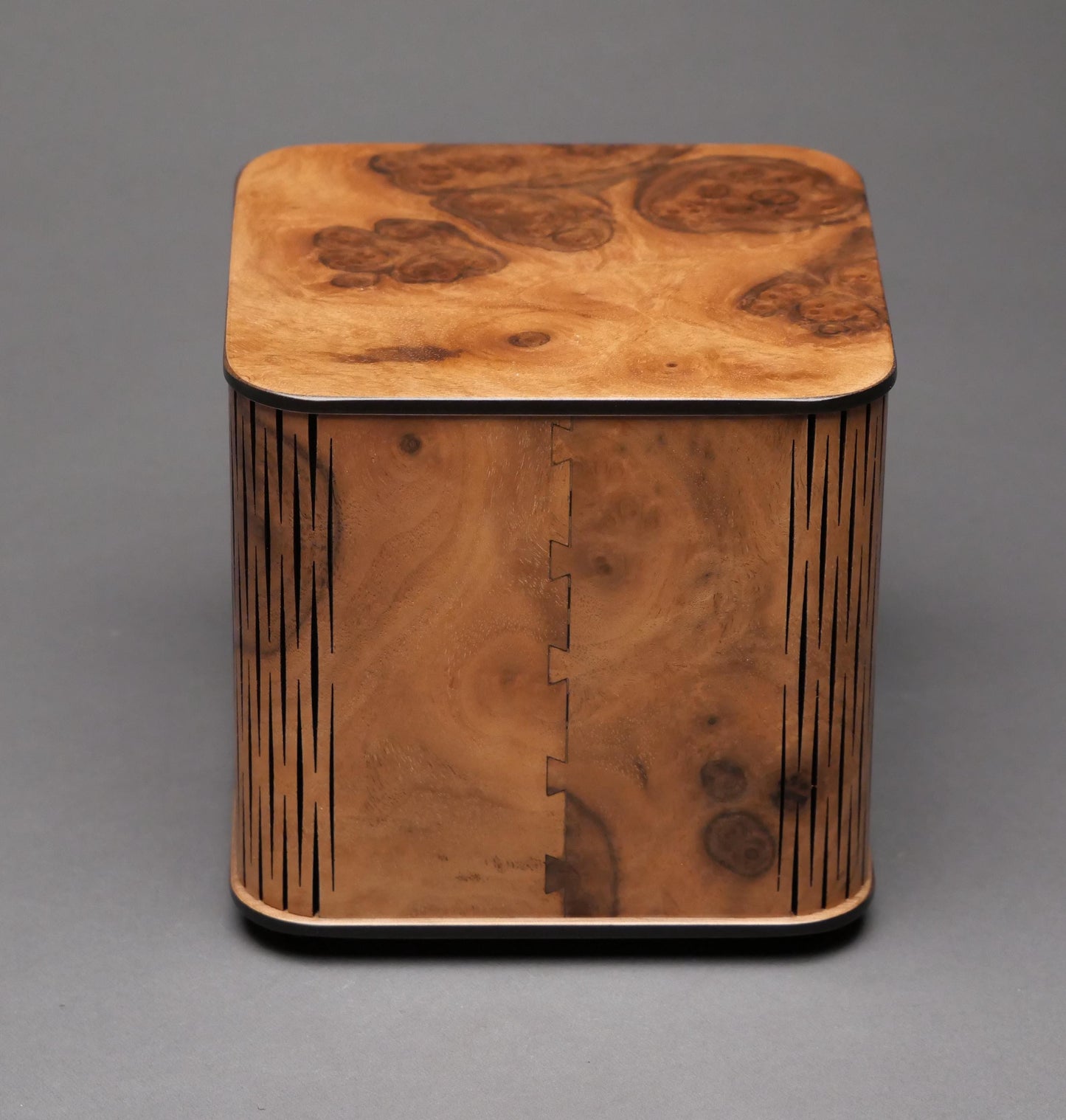 Burlwood Cremation Urn: Pet/Small Human Keepsake Box, 65 cu-in