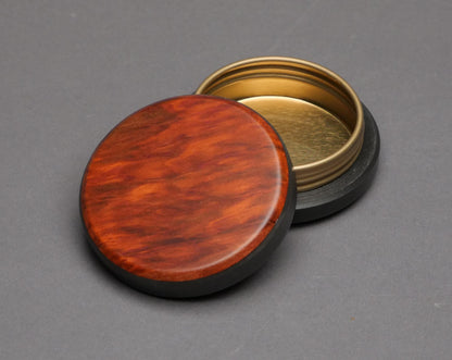 Medium Screw Top Pill Box, 1 ounce capacity, Very Secure
